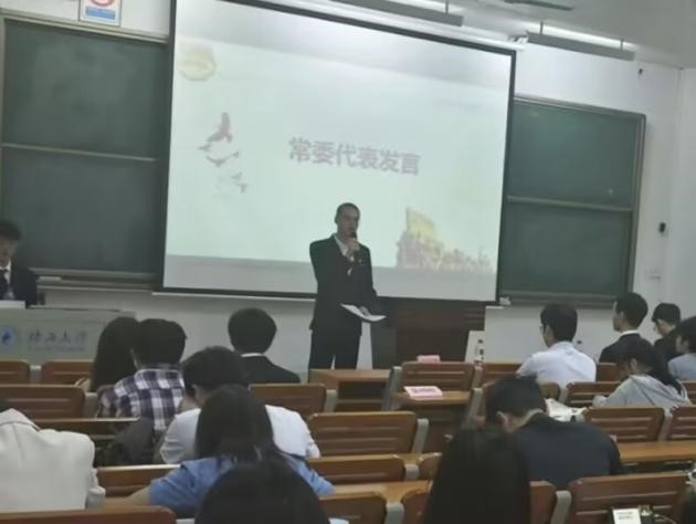 谈球吧